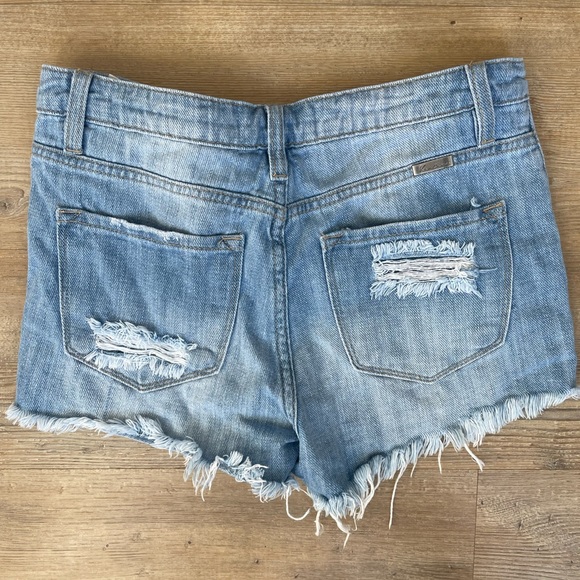 KanCan distressed jean shorts - Picture 2 of 3